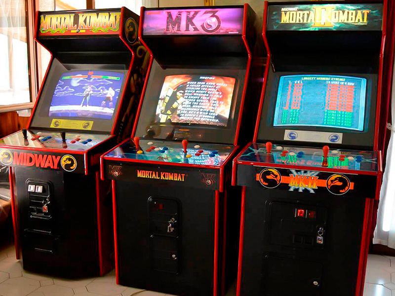 Аркадный игровой автомат Mortal Kombat