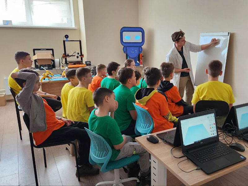 МК Робототехника: Машинка с пропеллером