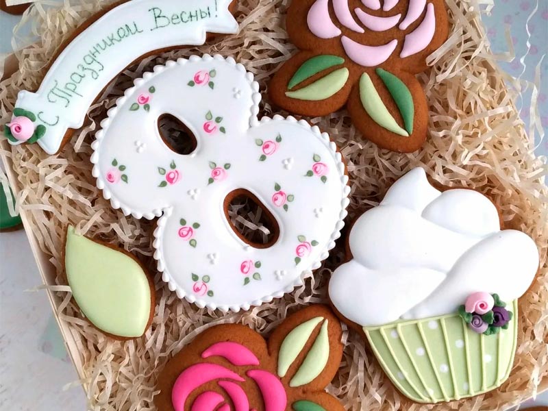 Мастер-класс «Роспись пряников на 8 марта»