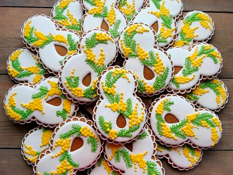 Мастер-класс «Роспись пряников на 8 марта»