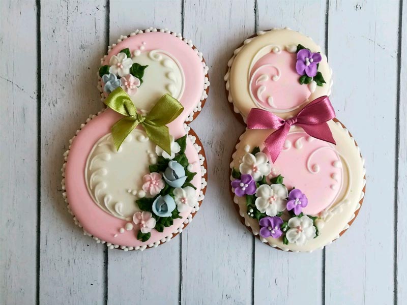 Мастер-класс «Роспись пряников на 8 марта»