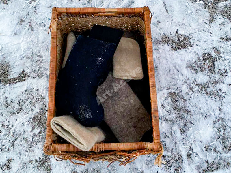 Метание Валенок